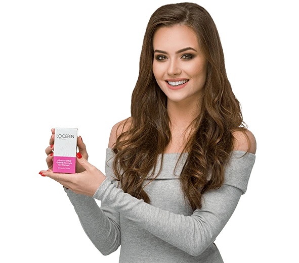 Femme aux cheveux longs et sains